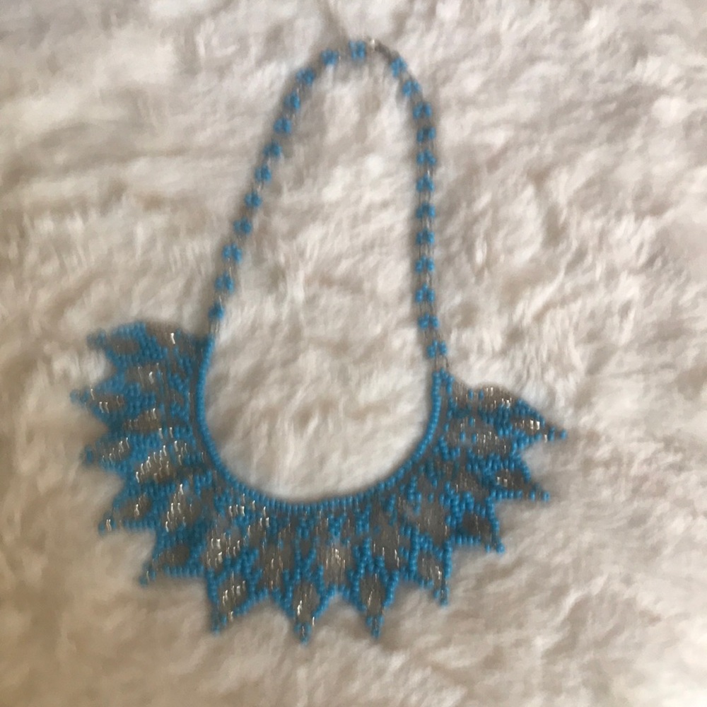 “TURQUOISE AND SILVER” Vintage  Beaded Delicate Necklace. - Picture 3 of 8